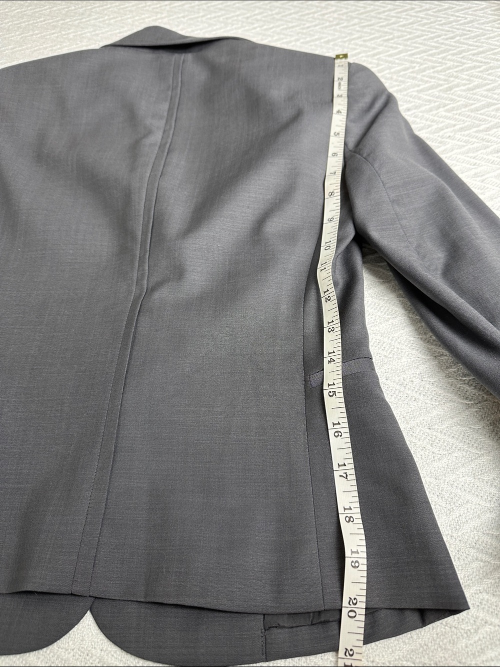 Marlowe wool Italy blazer minimalist gray quiet luxury business casual capsule - Picture 13 of 16